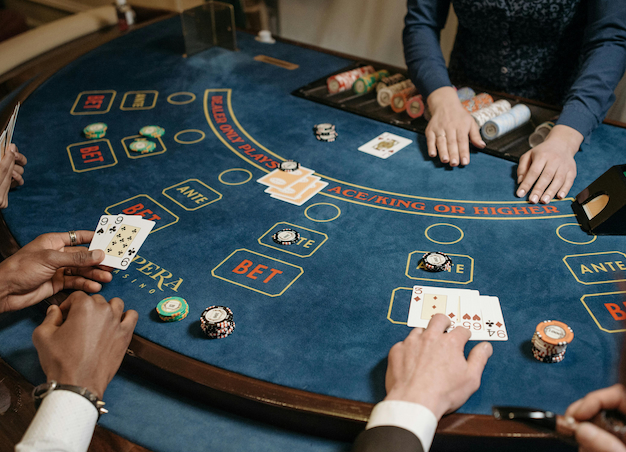 Kenapa Permainan Baccarat Sangat Populer di Dunia