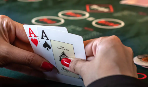 Mitos yang Ada Pada Permainan Poker Tradisional