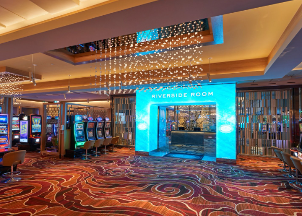 Desain Arsitektur Elegan dan Futuristik Crown Casino