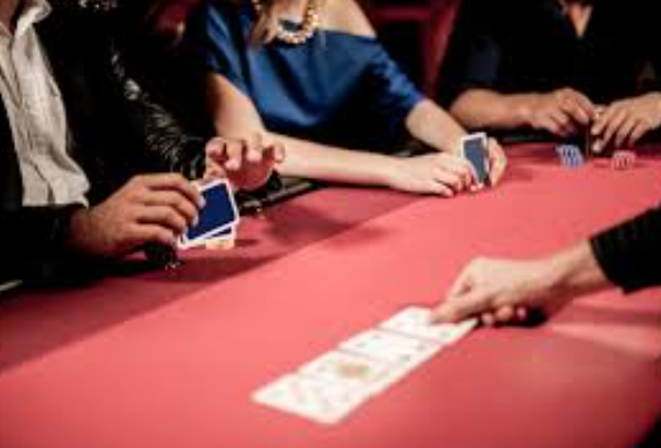 Peran Dealer dalam Permainan Casino